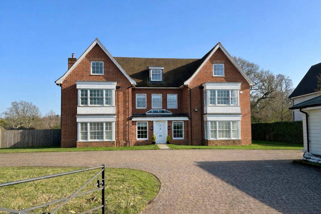 Main image of property: Amberfield Drive, Nacton, Ipswich, Suffolk, IP10