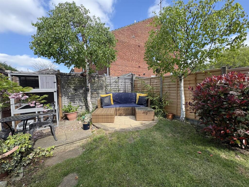 Additional image 15 of Lords Wood, Welwyn Garden City