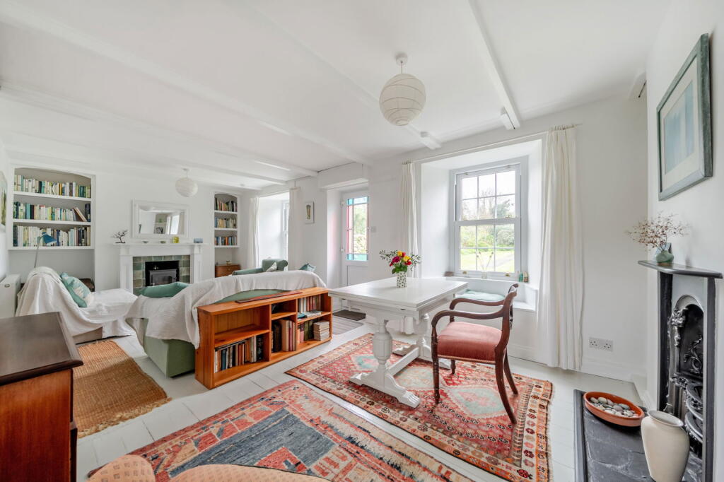 Portherras Terrace, Pendeen TR19 - More