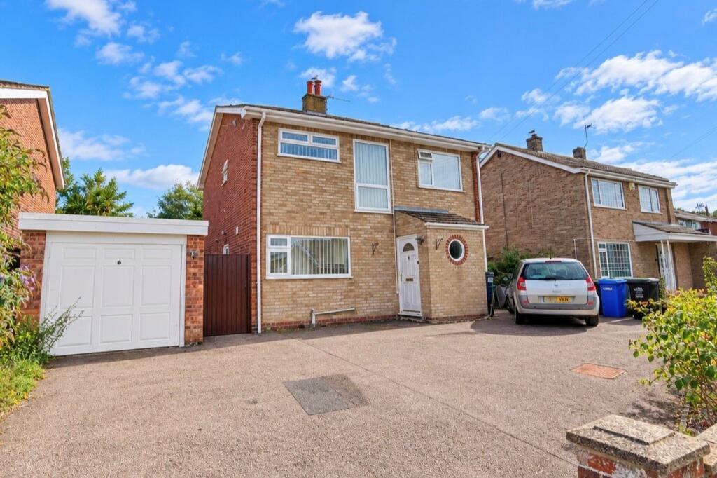 3 bedroom detached house for sale in Fern Avenue, Lowestoft on Rightmove 3 bedroom detached house for sale in Fern Avenue, Lowestoft on Rightmove