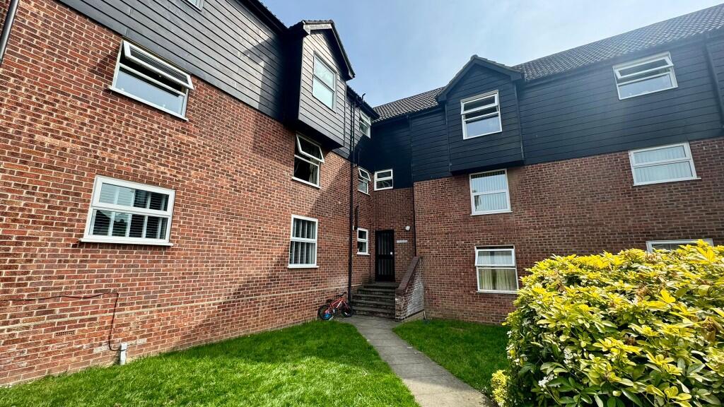 Main image of property: Stonecrop, Colchester, Essex, CO4