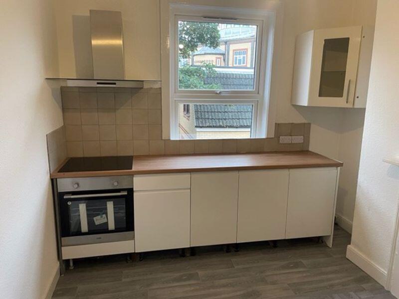 Main image of property: Studio flat in Southampton