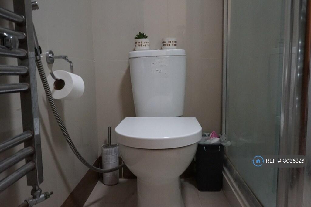 Apartment in Brighton - View 5