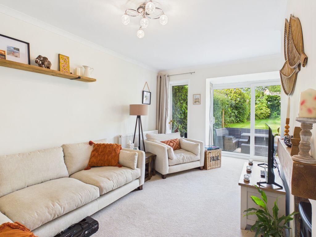 Highfield Close, Pembury photo 2