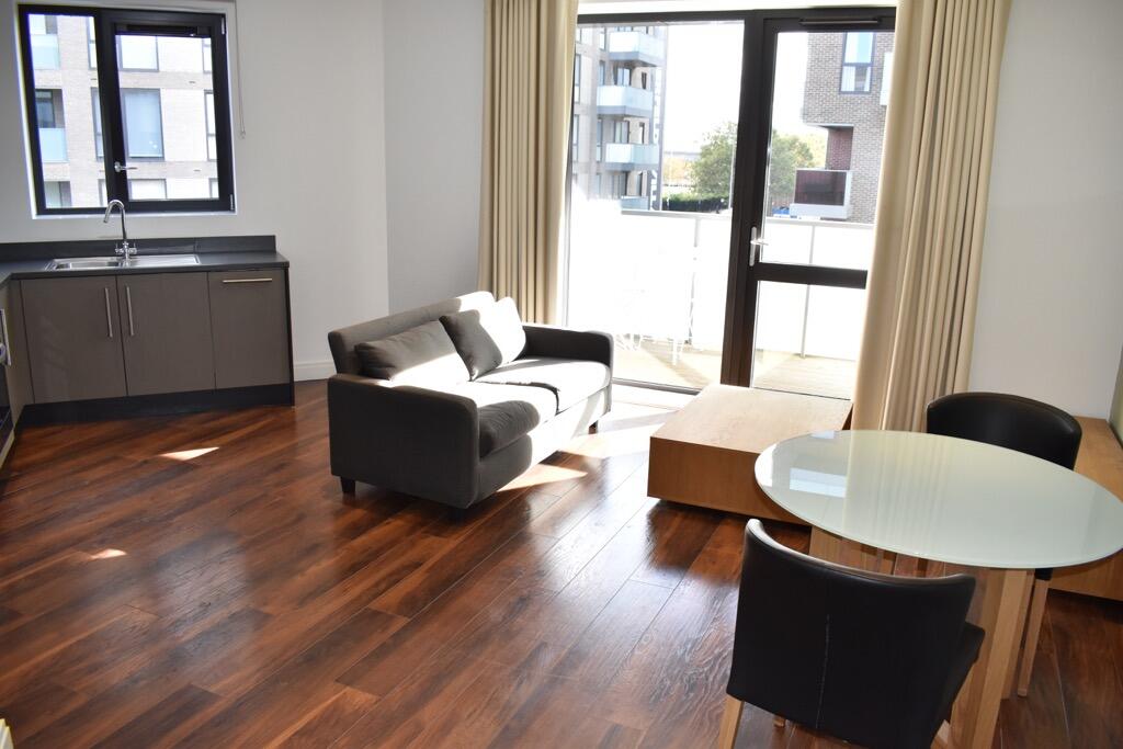 Apartment in London - More