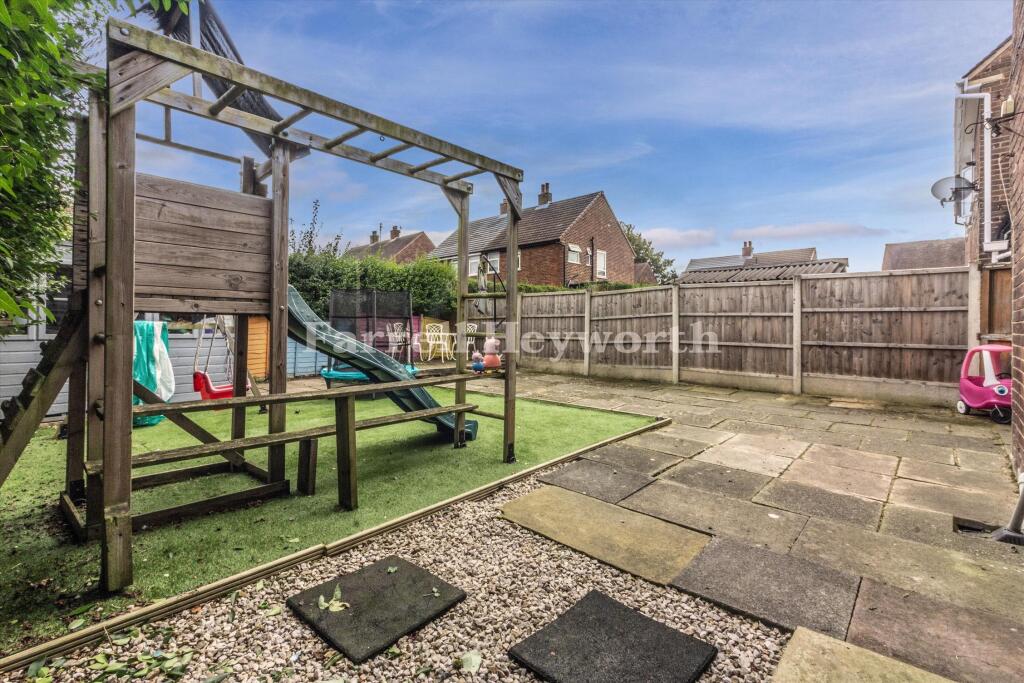 House in Preston - View 2