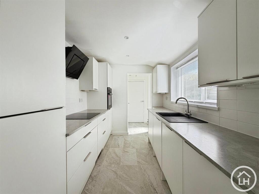 Napier Road, Gillingham - View 3