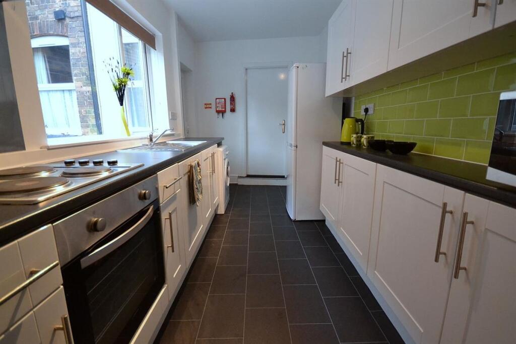Montpelier Road, Nottingham, NG7 - View 2