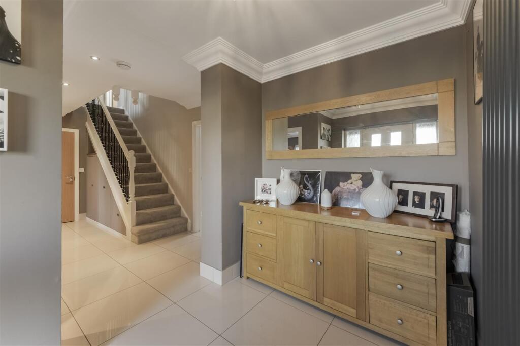 Tower View, Kings Hill photo 3
