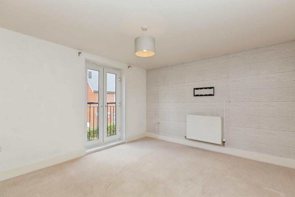 Apartment in Hemel Hempstead - View 5