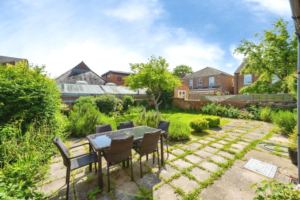 House in Milton Keynes - View 4