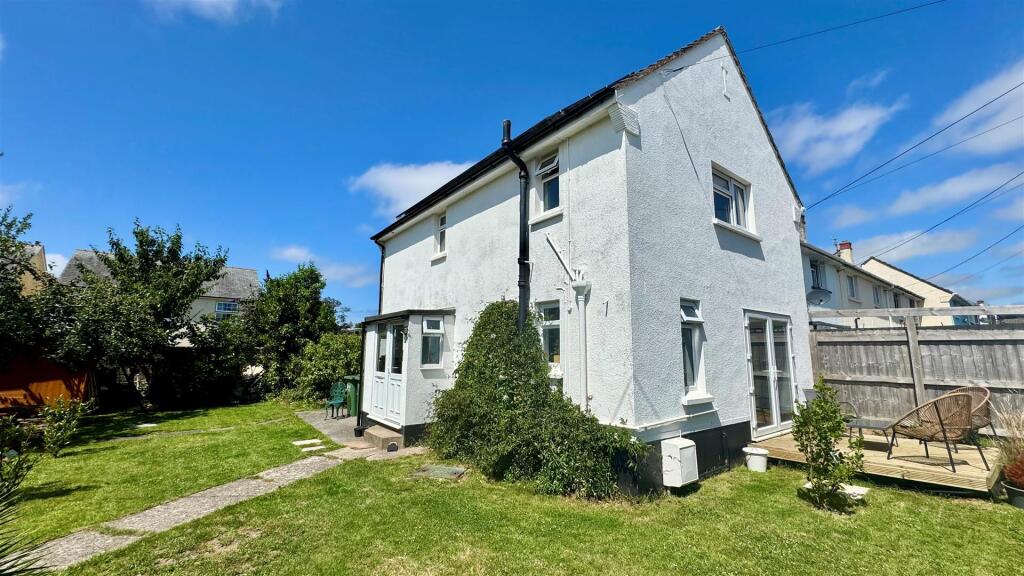 3 bedroom end of terrace house for sale in Braunton, EX33