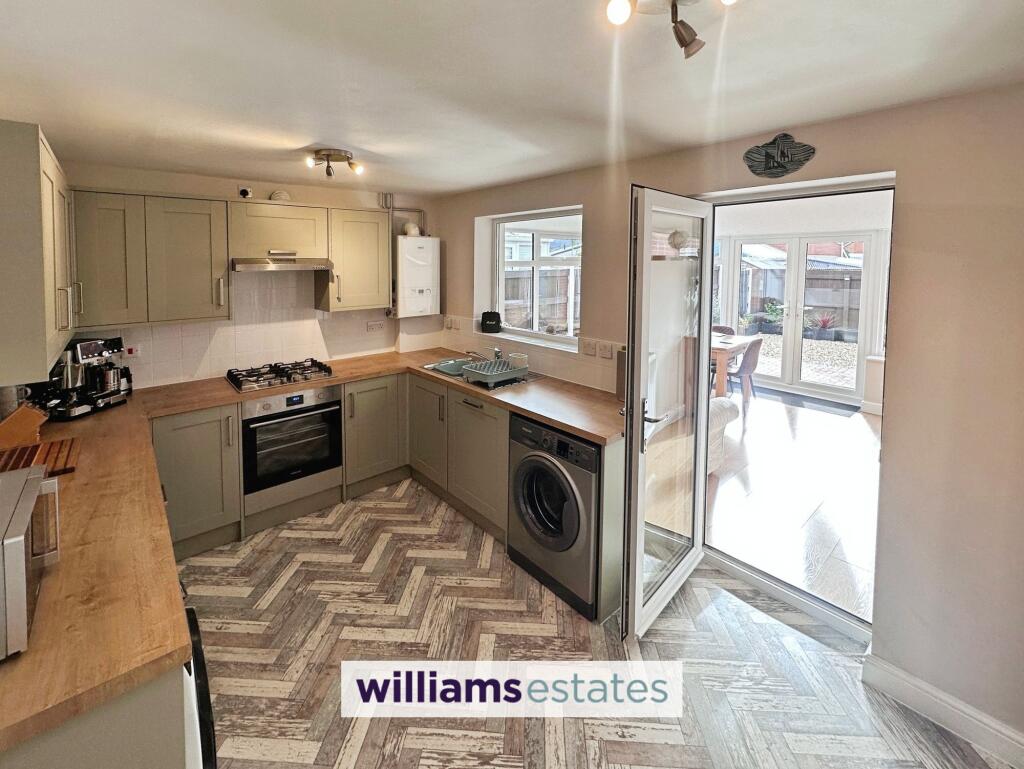 House in Prestatyn - More