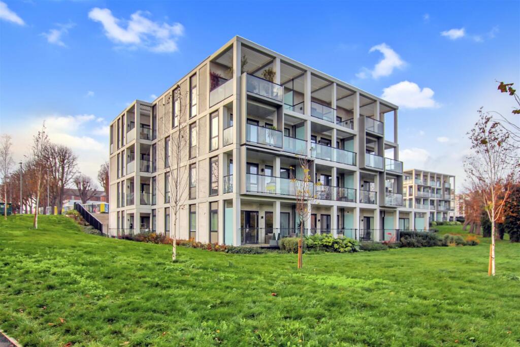 Main image of property: Uxbridge UB10