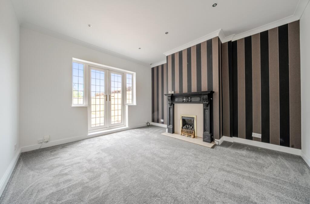 House in Grimsby, Wellow - View 4