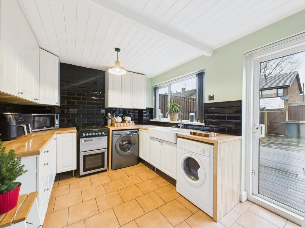 Honeywood Drive, Nottingham photo 4