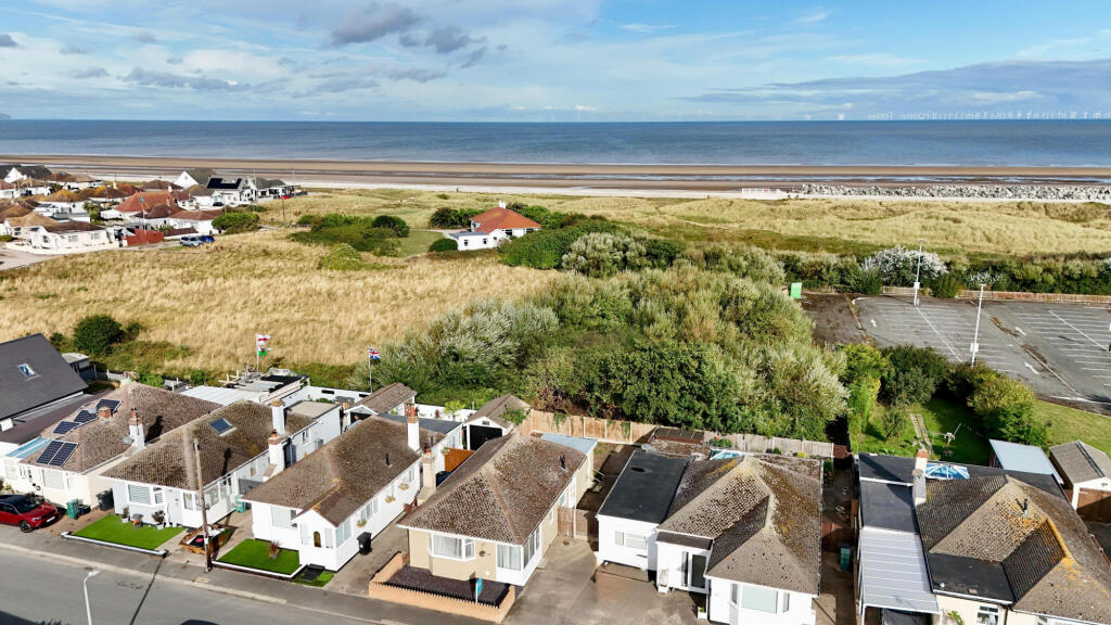 Langford Drive,  Kinmel Bay, LL18 photo 2