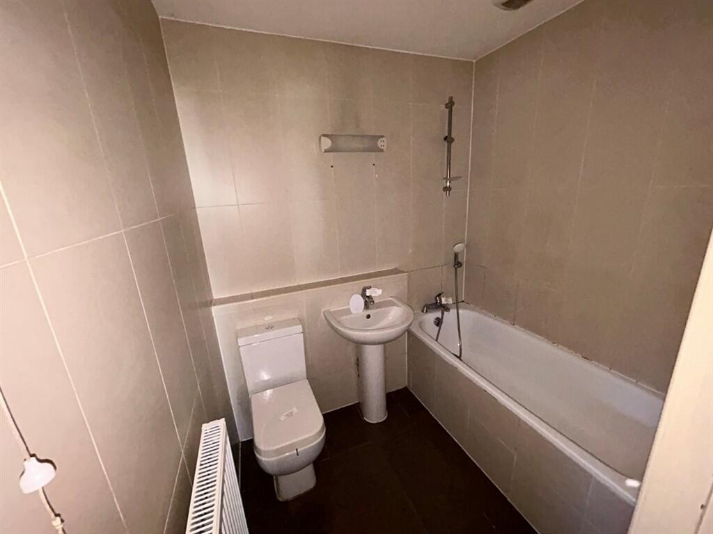 Apartment in Harrow - View 5