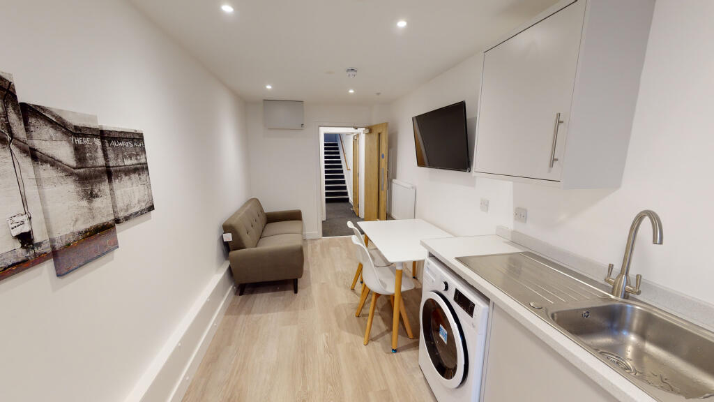 Additional image 2 of Raddlebarn Court - Room 2, Selly Oak, West Midlands, B29