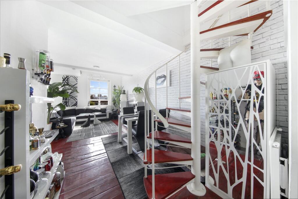 Main image of property: Victoria Park Square, London, E2
