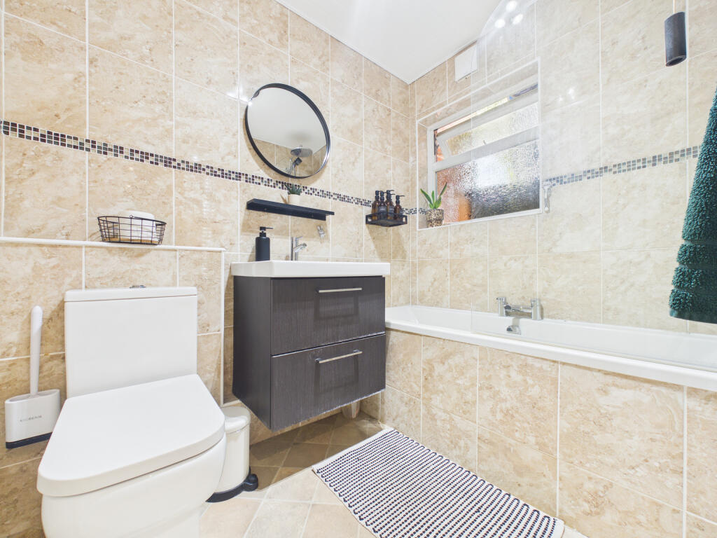 Apartment in Marlow, Buckinghamshire - More