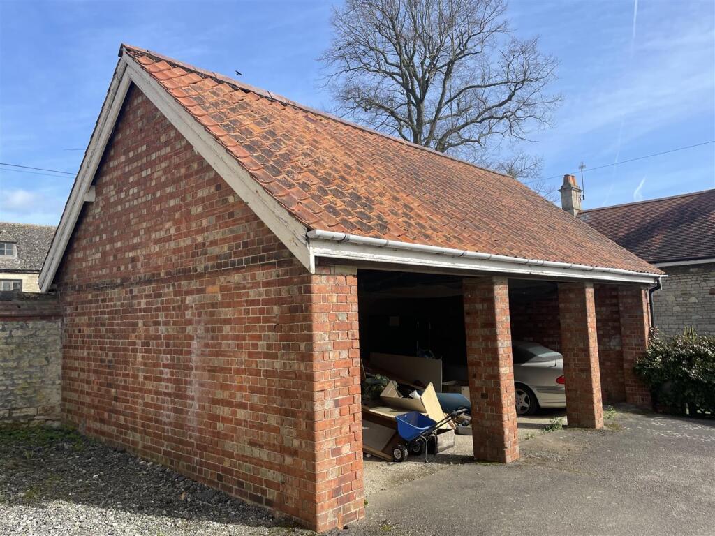 House in Empingham, Rutland - More