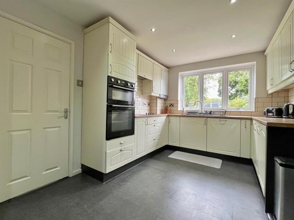 Newmarsh Road, Minworth, Sutton Coldfield photo 5