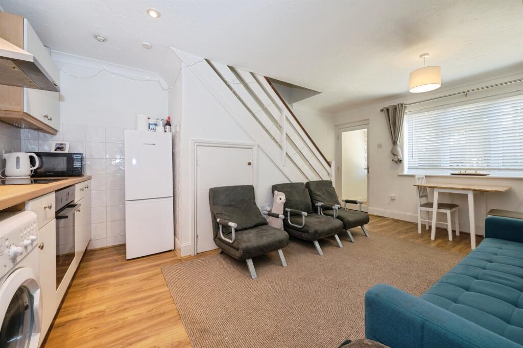 House in Southampton - View 4