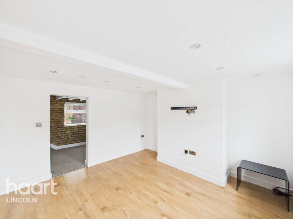 Vicarage Lane, Welton photo 3