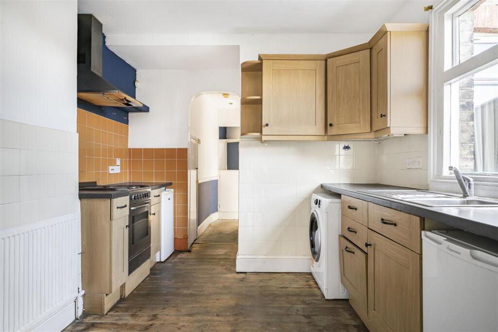 Apartment in London, Chingford Green, Chingford - View 5