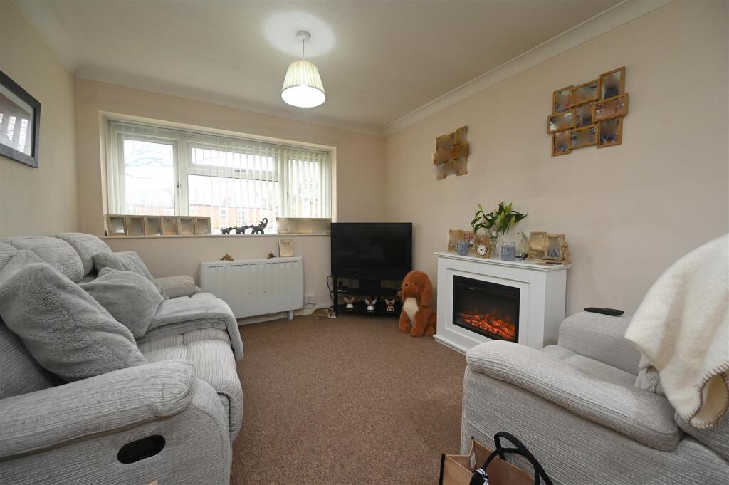 Apartment in Birmingham, West Midlands - View 2