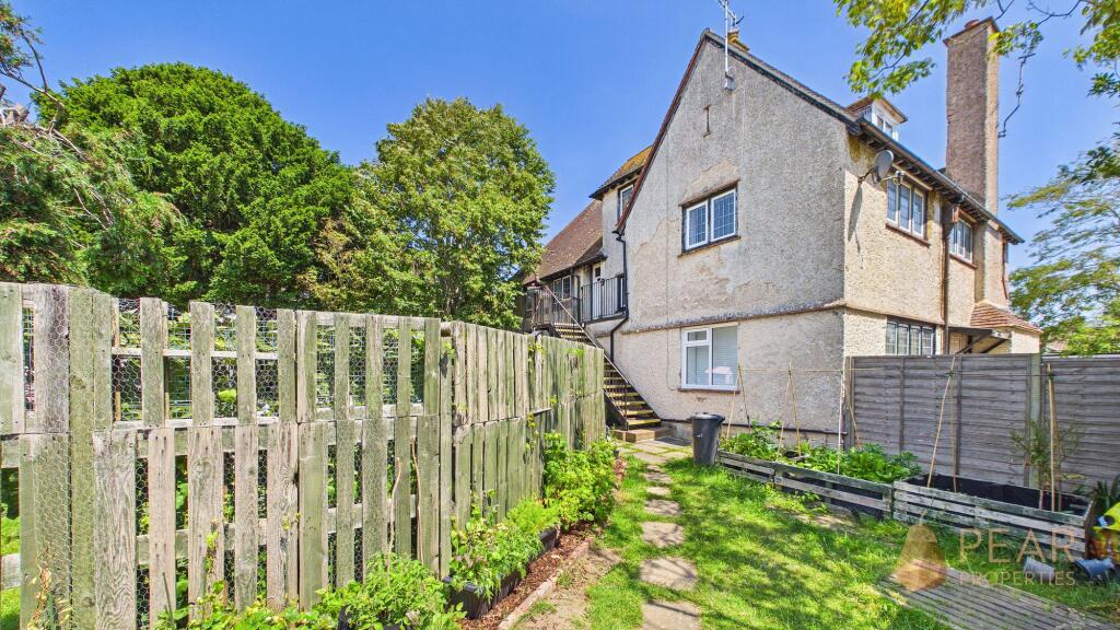 Main image of property: Vernon Close, Rustington, BN16