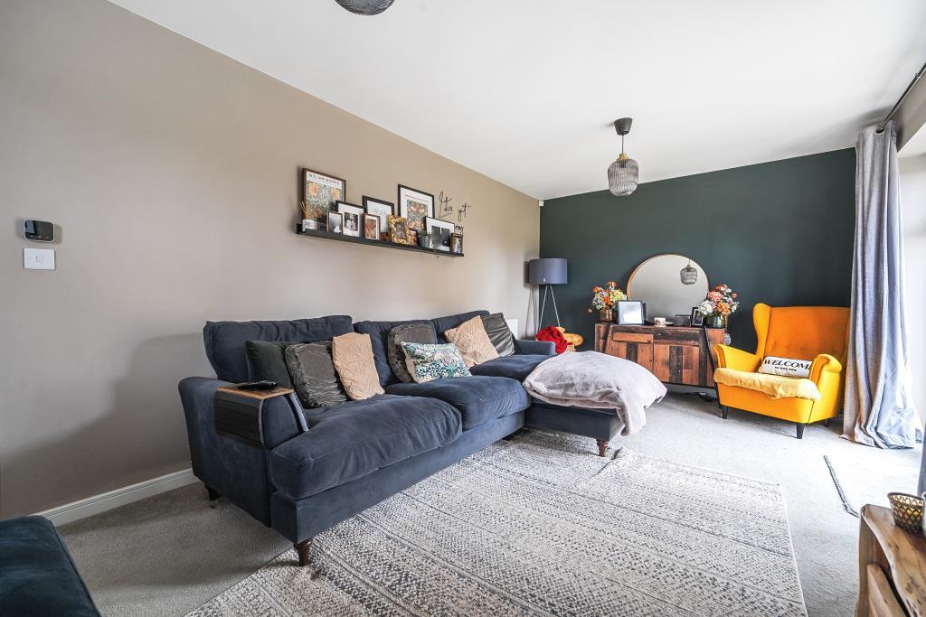 Magdalene Close, South Marston,  Swindon, SN3 photo 3