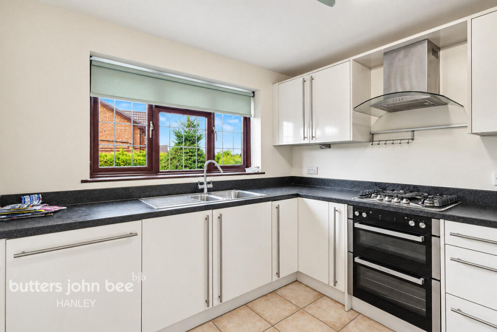 House in Stoke-on-Trent, Bucknall - More
