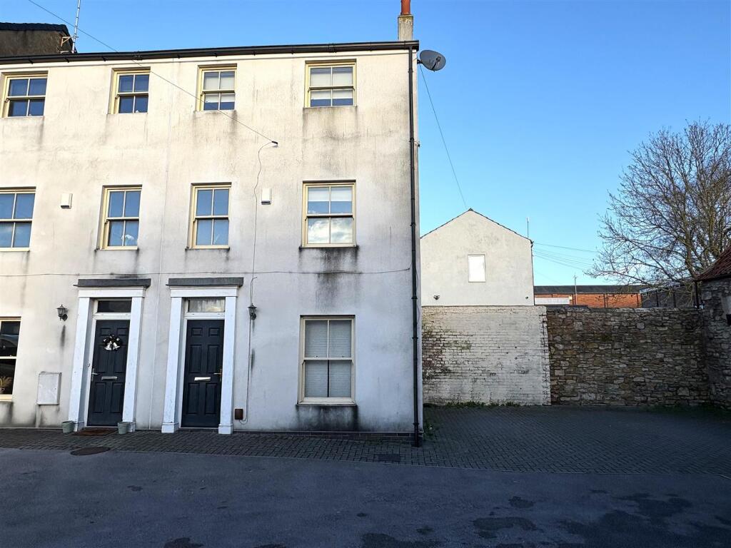 Main image of property: Finkle Hill, Sherburn In Elmet, Leeds