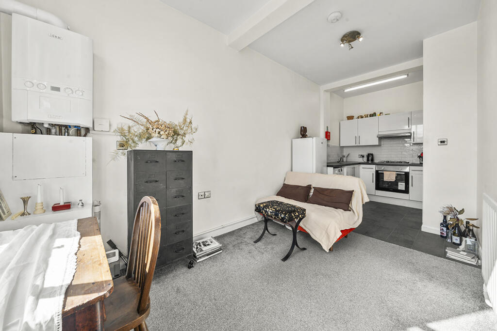 Apartment in London - View 4