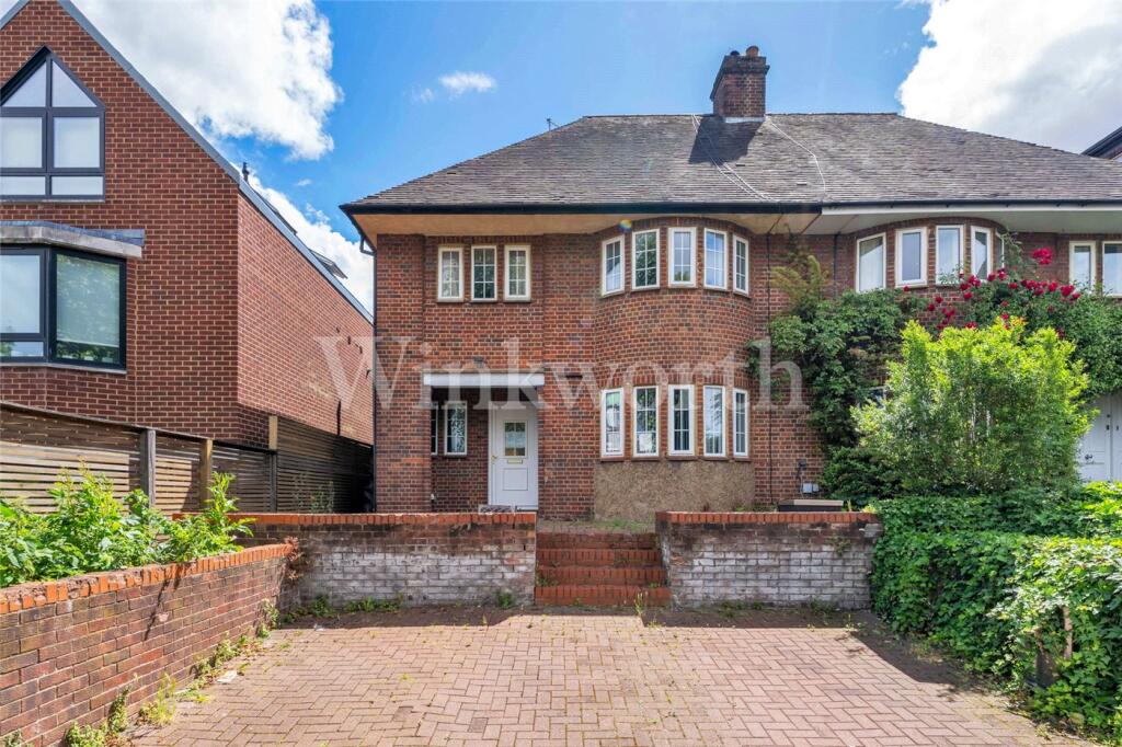 Main image of property: Hodford Road, London, NW11