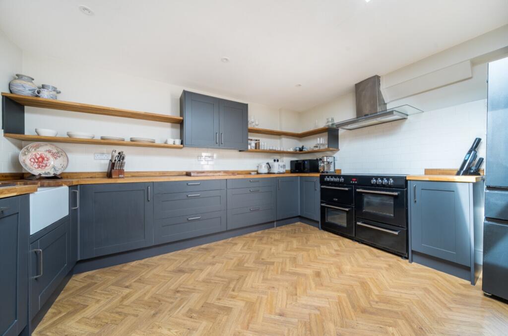 Grantham Road, Ropsley, Grantham, Lincolnshire, NG33 - View 3