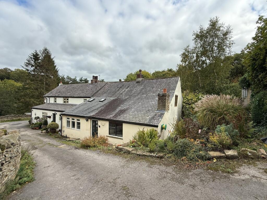 3-bed semi-detached on Cote Close (off Dam Hill), Shelley, Huddersfield, HD8, £350,000