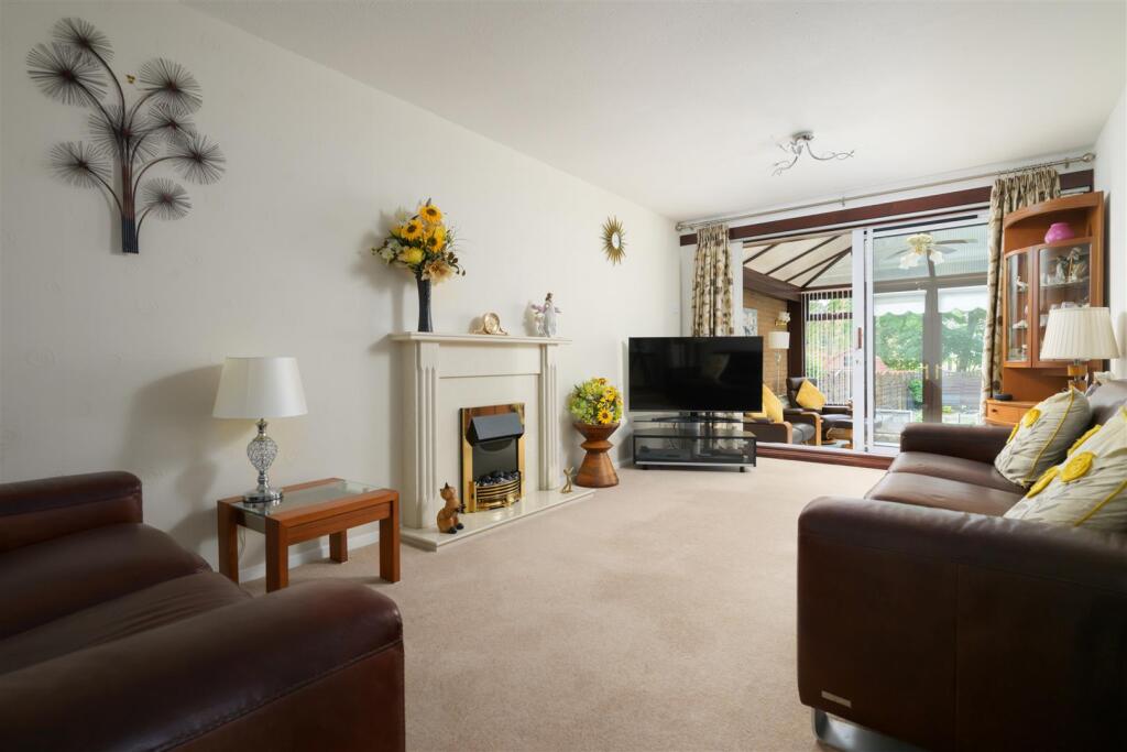 House in Perth - View 2