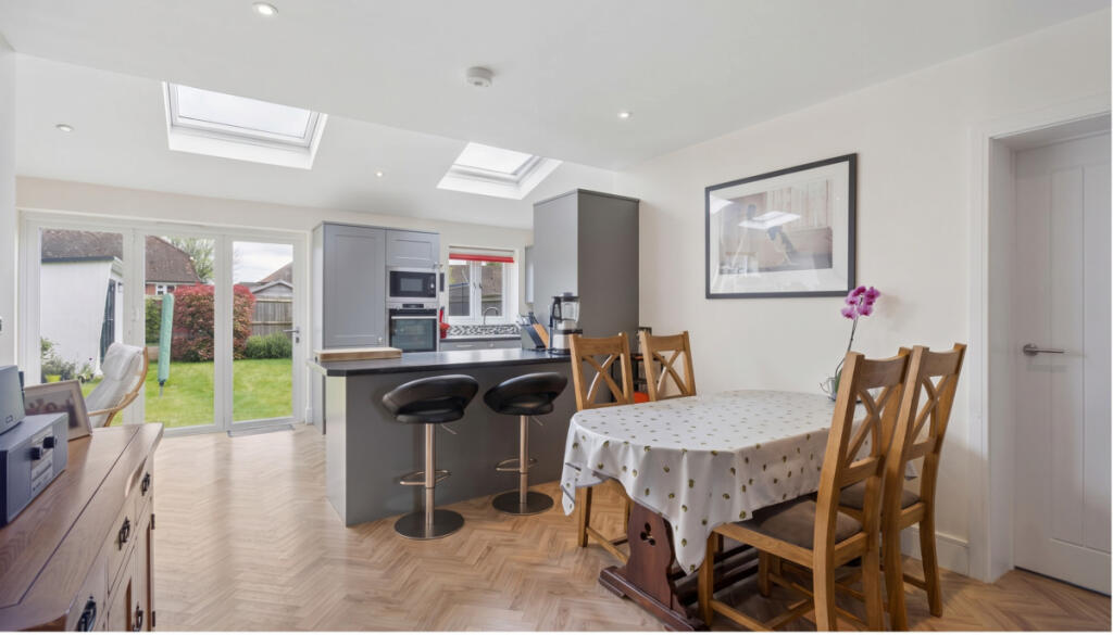 House in Slough - View 4