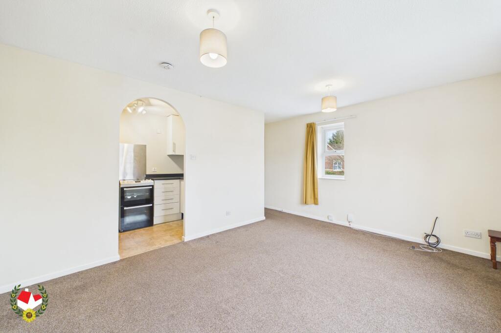 Cherrington Drive, Abbeymead, Gloucester, GL4 4XW photo 3