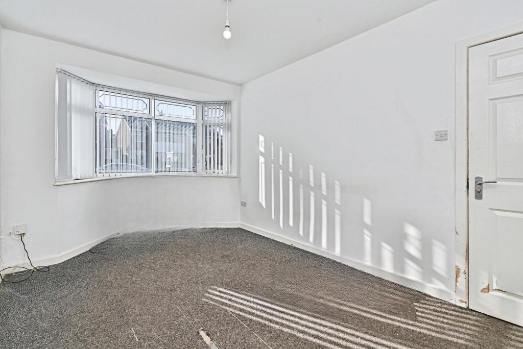 House in Walsall, West Midlands - View 5