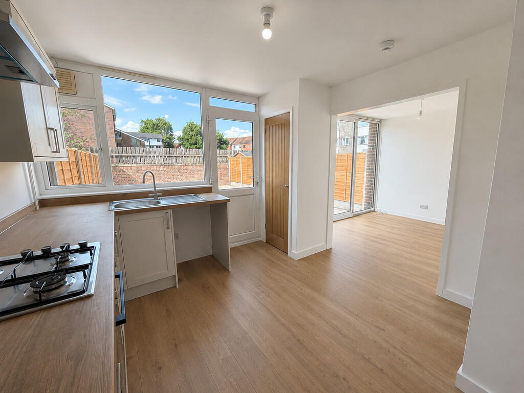 House in Portsmouth - View 4