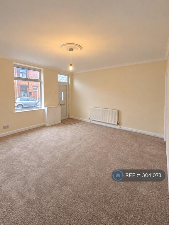 House in Bury, Black Lane - View 4