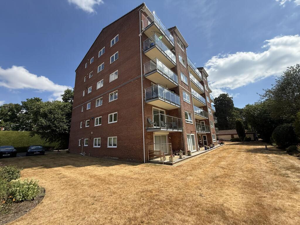 Main image of property: The Avenue, Poole, Dorset, BH13 6AG