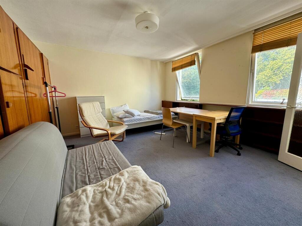 Main image of property: Cornwall Gardens, South Kensington, SW7