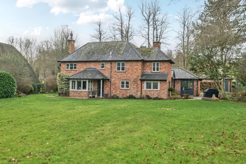 Main image of property: Rockley SN8