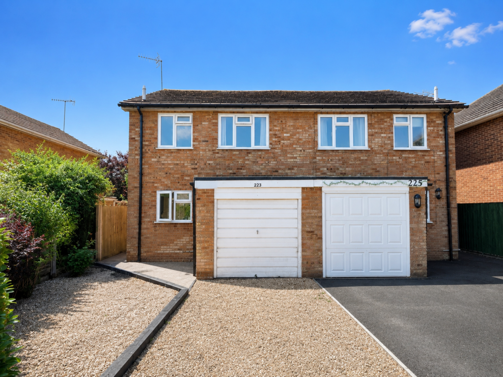 Main image of property: weybourne road, Aldershot