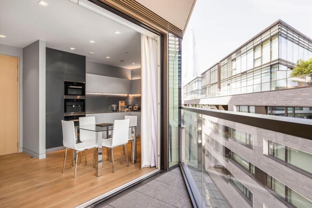 Apartment in London, One Tower Bridge, Old Kent Road - View 3